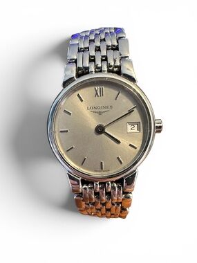 Longines La Grande Classique L5.132.4 Swiss Quartz Watch Box Near Mint